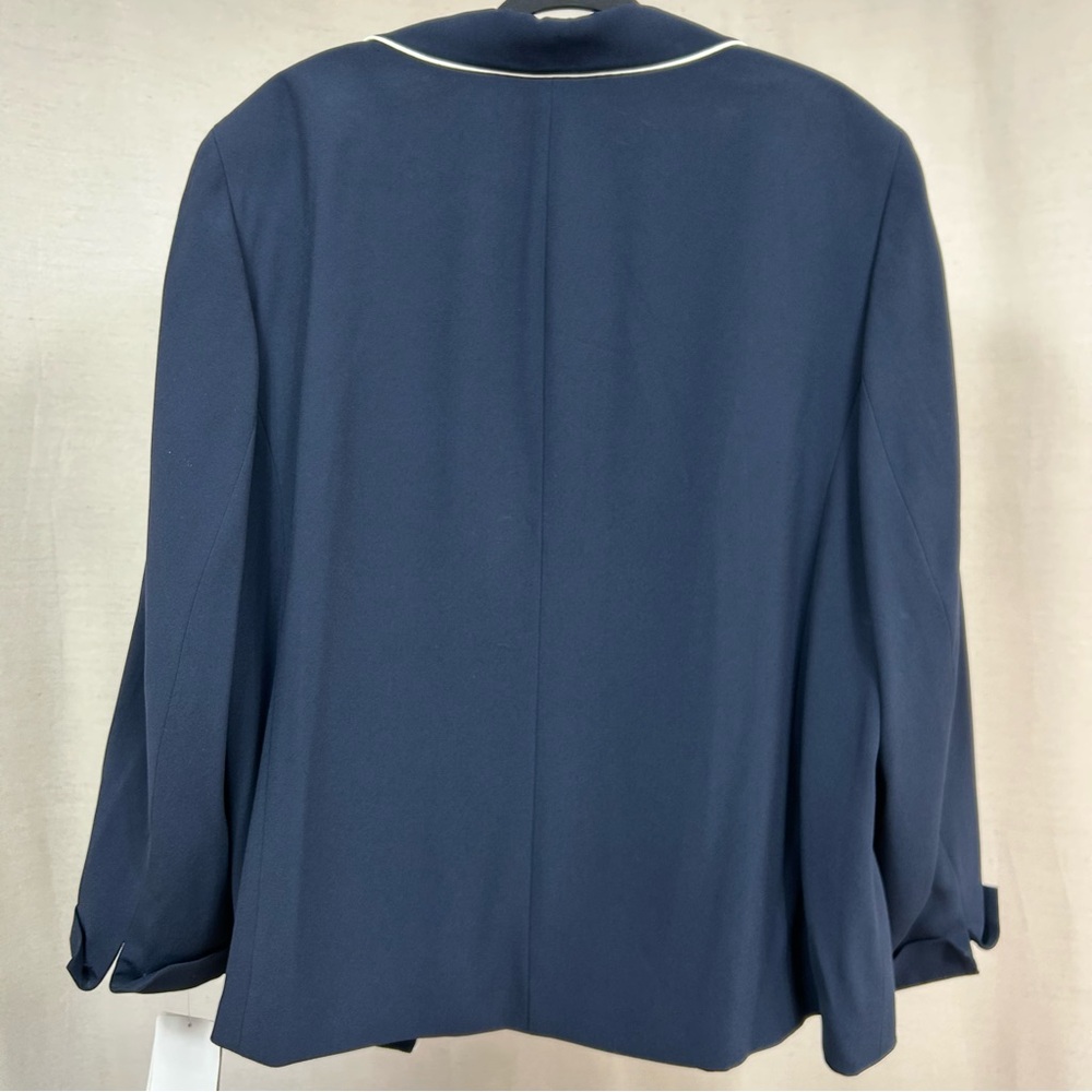 Doncaster Signature Navy Blue White Piping Trim Blazer Size 22W/2X - Picture 2 of 9